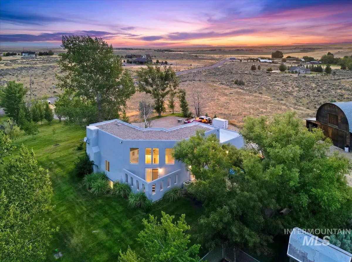 90 S Regina Rd, Mayfield, ID 83716 - #1