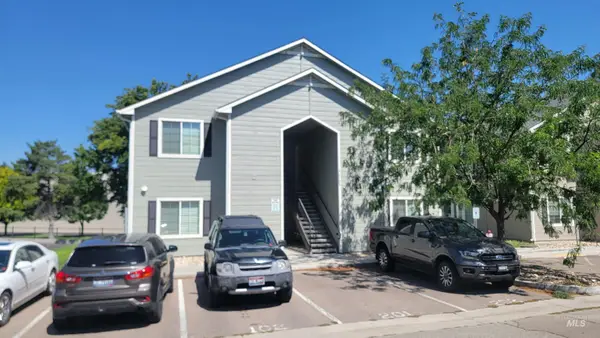 276 E Main Loop, Nampa, ID 83686