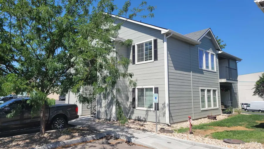 276 E Main Loop, Nampa, ID 83686 - #3