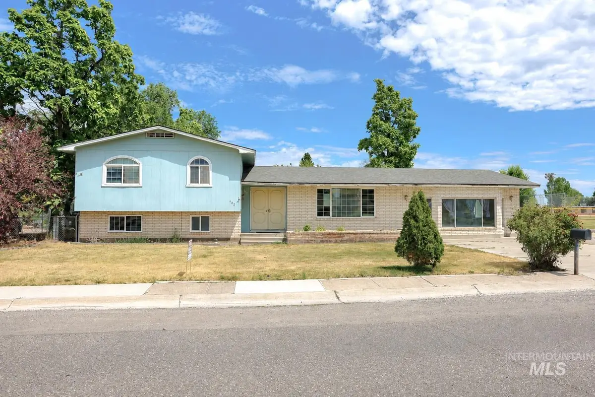 602 18th Street, Rupert, ID 83350 - #1