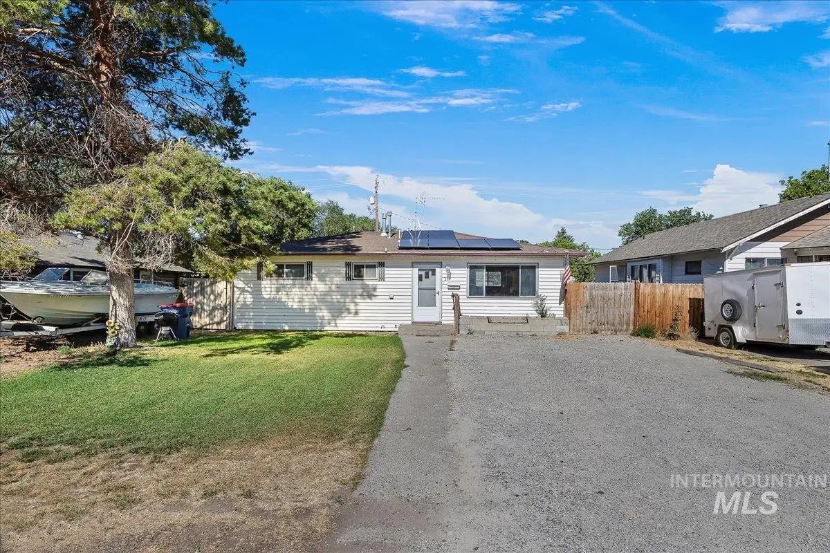 319 Tyler St, Twin Falls, ID 83301 - #1