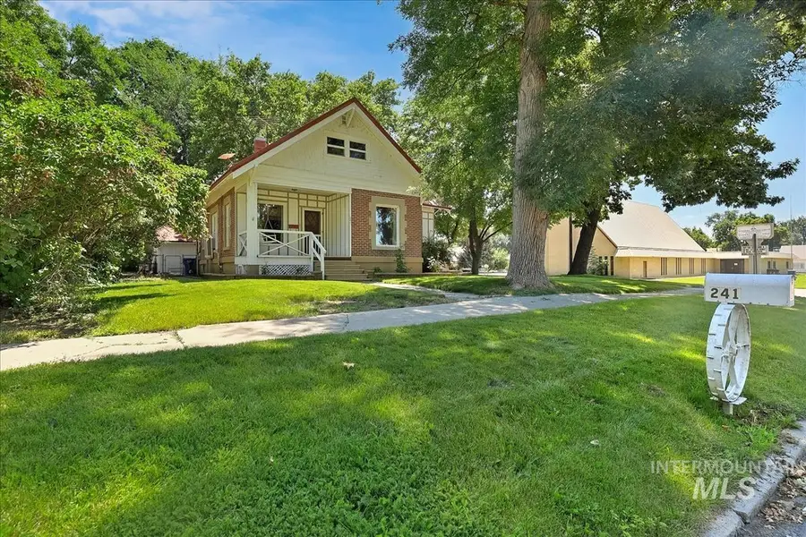 241 S 9th St, Payette, ID 83661 - #2