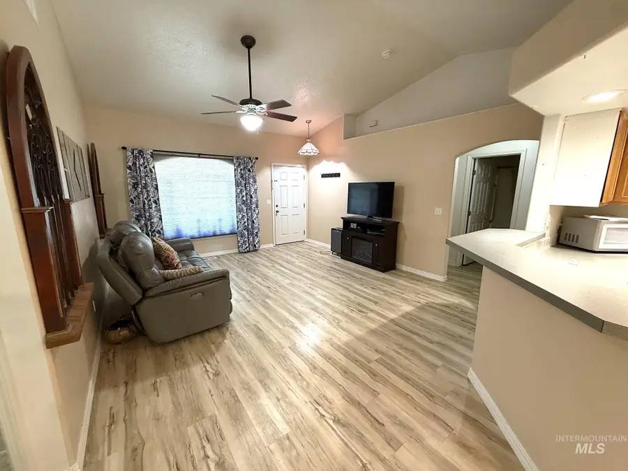 332 W Mule Ct, Kuna, ID 83634 - #3
