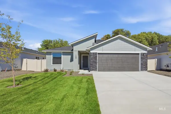 211 W 17th Ave, Jerome, ID 83338