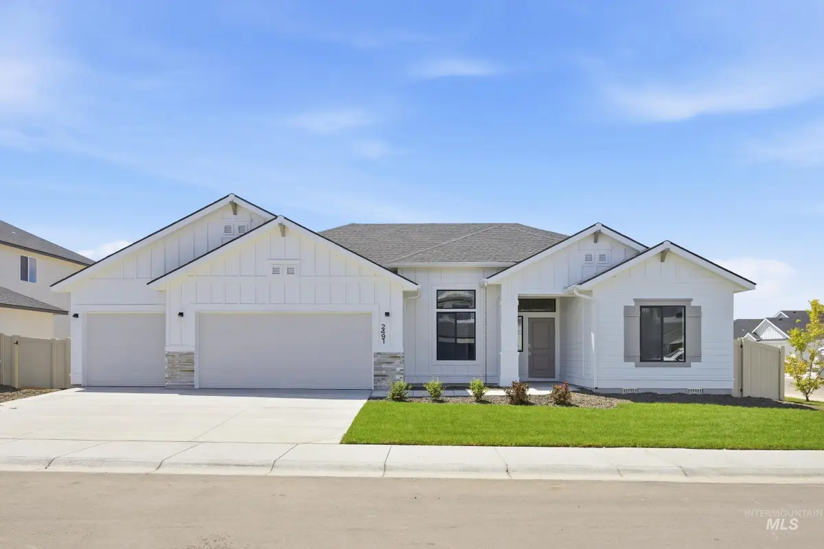 812 Thunderbolt Dr, Mountain Home, ID 83647 - #1