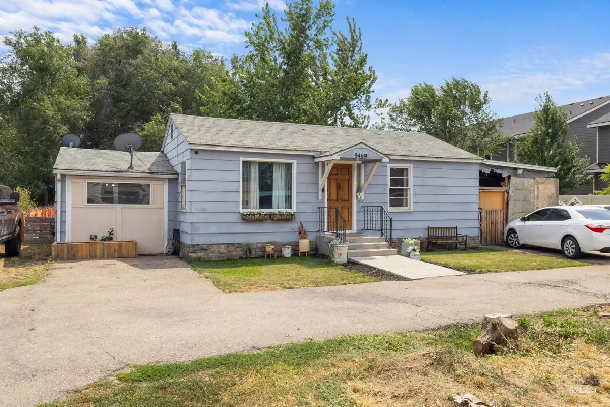 9469 W Ustick Rd, Boise, ID 83704 - #1