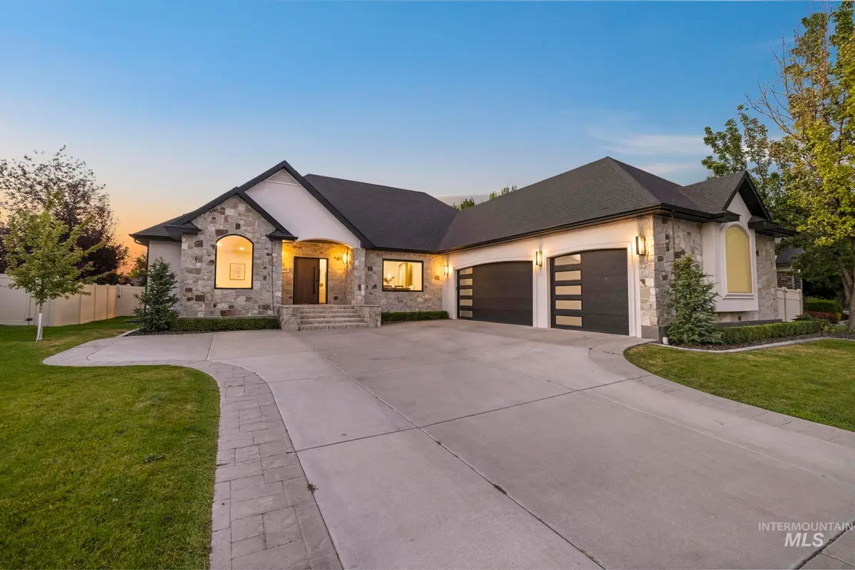 685 Canyon Park Ave, Twin Falls, ID 83301 - #1