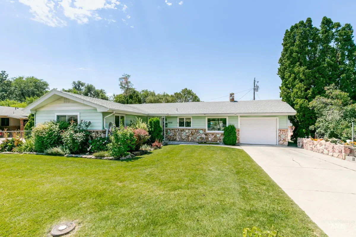 2202 Ellis Ave, Caldwell, ID 83605 - #1