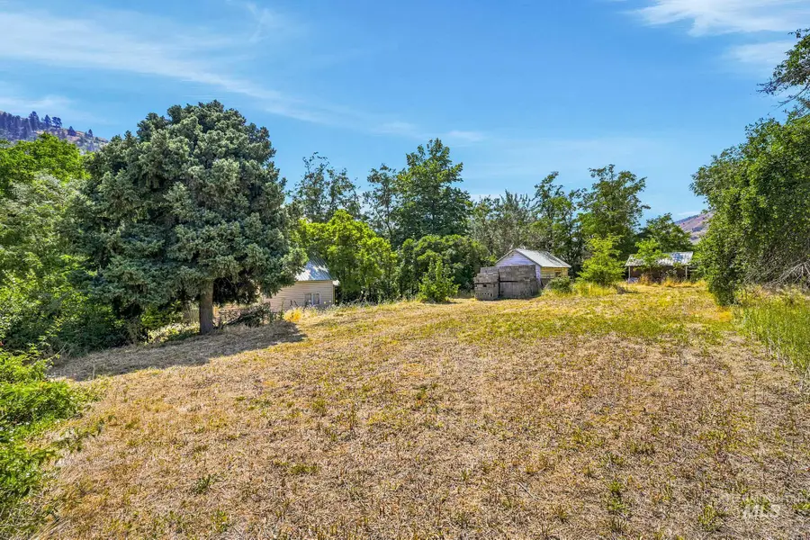 101 2nd St, Juliaetta, ID 83835 - #3