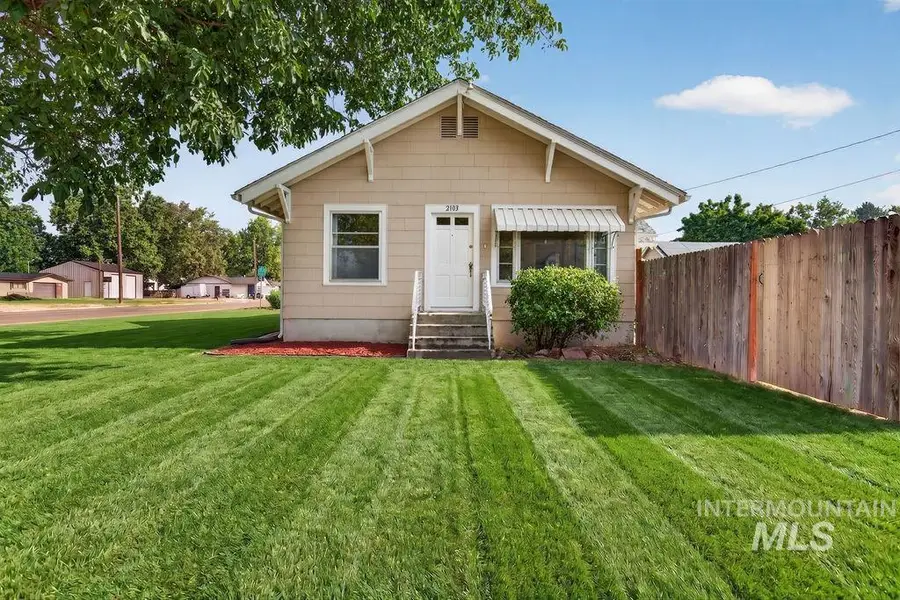 2103 Lincoln St, Caldwell, ID 83605 - #2