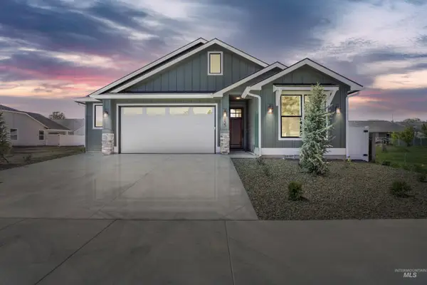 933-945 S Almond St, Nampa, ID 83686