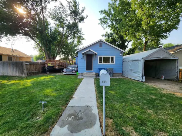 207 9th Ave N, Nampa, ID 83687