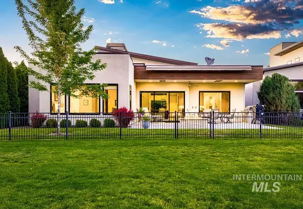 1575 E Lone Shore Ln, Eagle, ID 83616