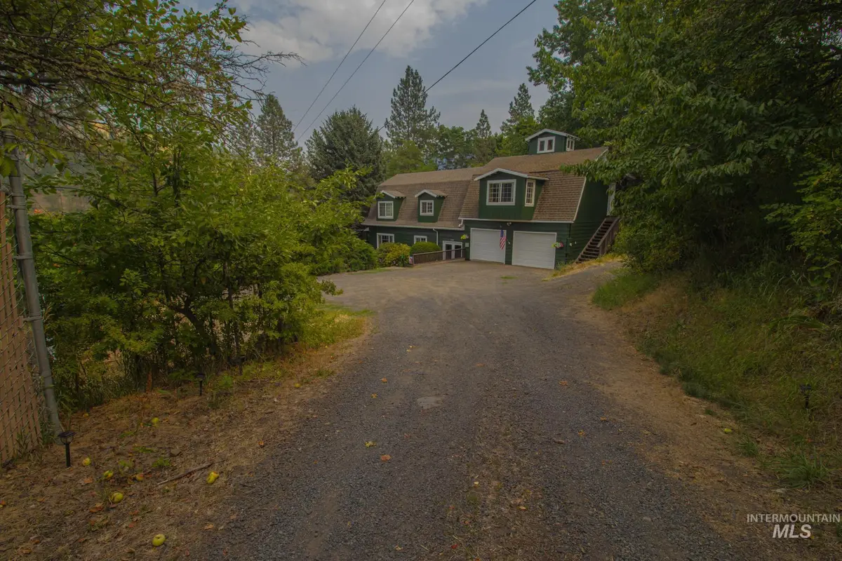 205 S Pine St, Peck, ID 83545 - #1