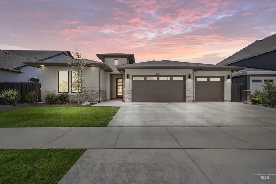 4609 W Durango Dr, Meridian, ID 83646 - #3