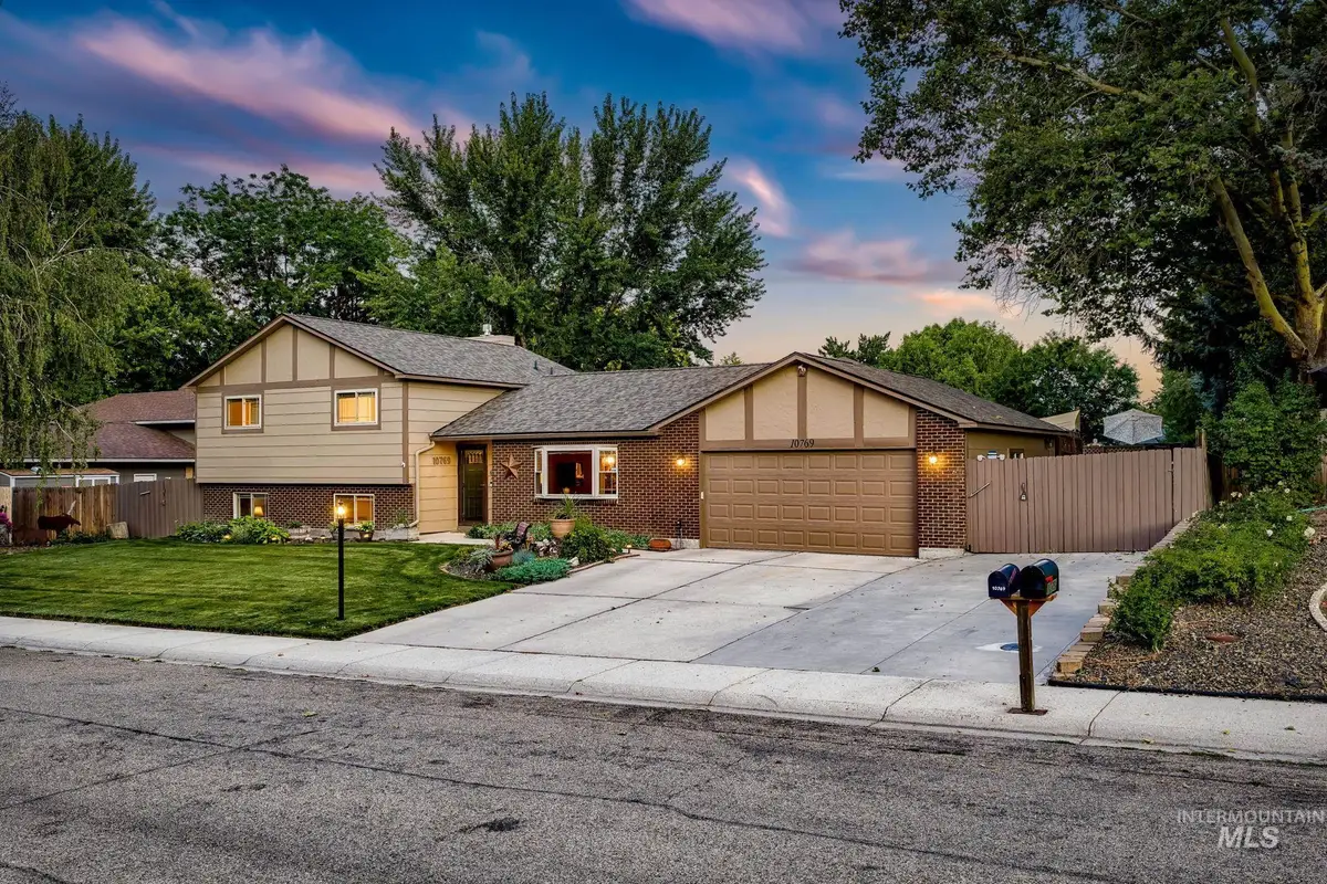 10769 Longrifle Dr, Boise, ID 83709 - #1