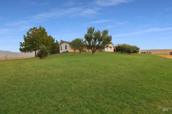 2469 Hague Rd, Midvale, ID 83645