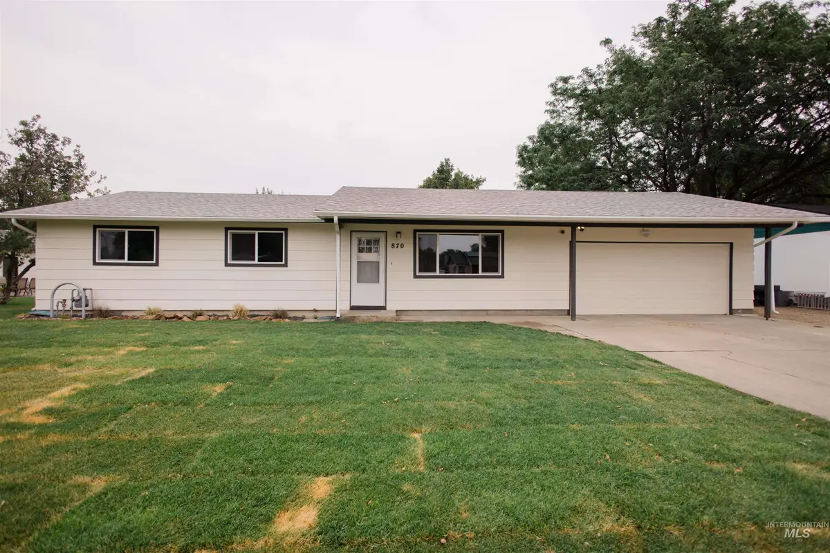 870 N 10th E, Mountain Home, ID 83647 - #1
