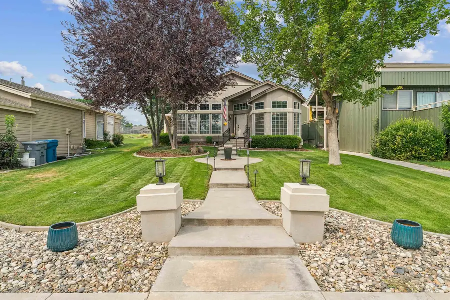 719 Parkside Way, Nampa, ID 83686 - #2