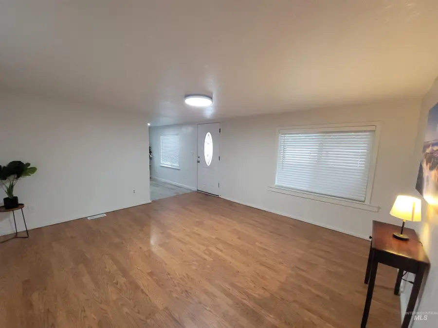 571 Caldwell Blvd #9, Nampa, ID 83651 - #3
