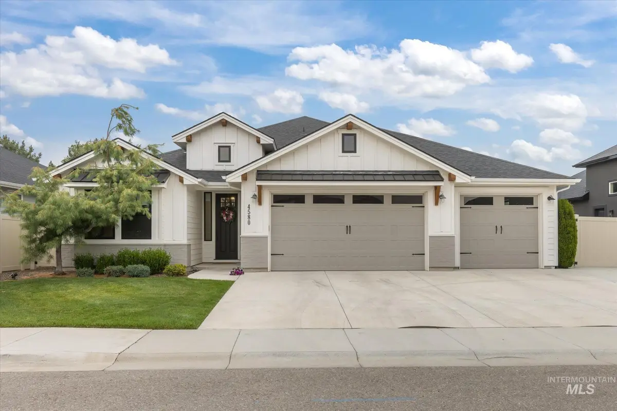 4580 N Bryce Canyon Ave, Meridian, ID 83646 - #1