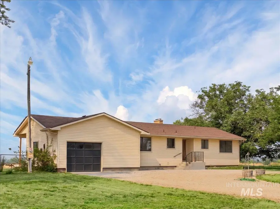 8989 Hillview Rd, Emmett, ID 83617 - #3