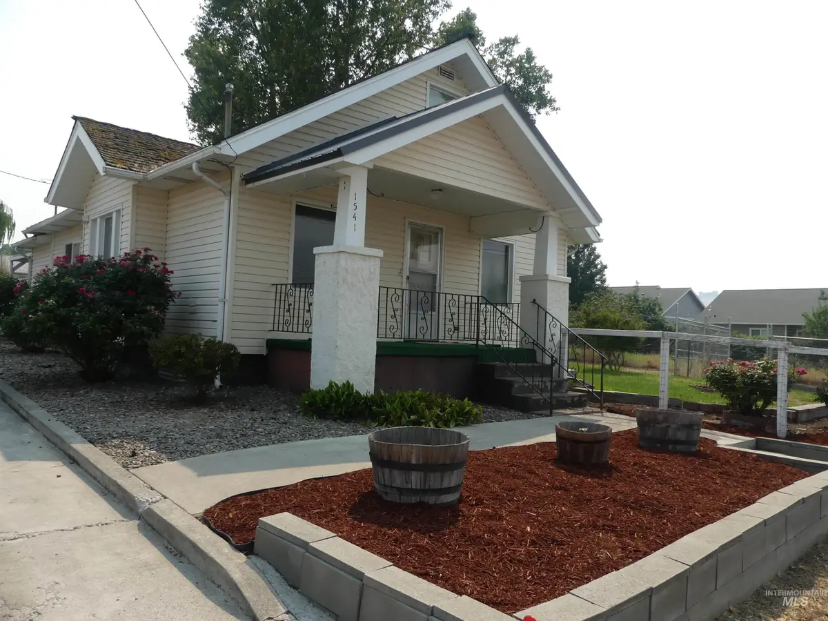 1541 Maple St, Clarkston, WA 99403 - #1