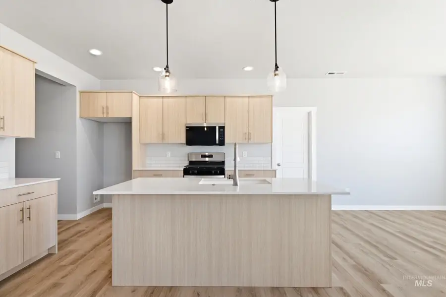5302 S Big Jacks Creek Ave, Nampa, ID 83686 - #3