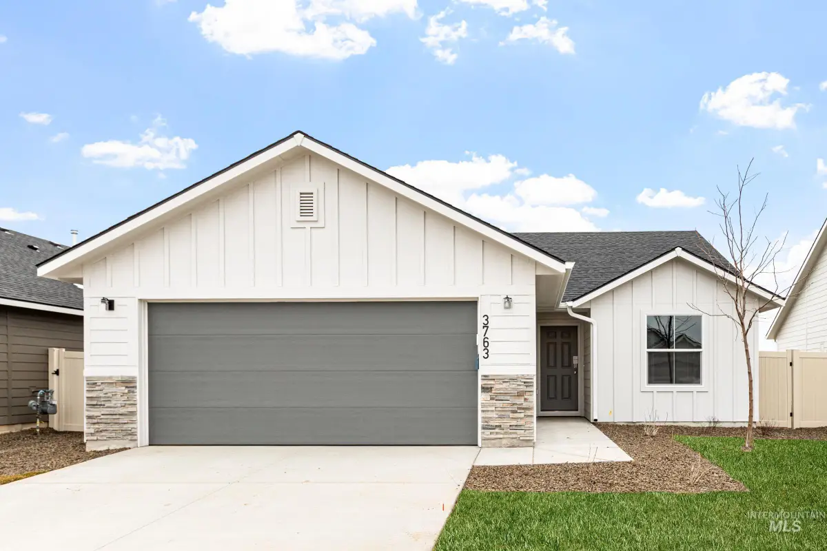 3772 E Freedom Tower Dr, Nampa, ID 83686 - #1