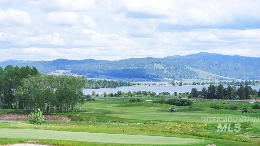 75 Arling Center Court #211, Donnelly, ID 83615 - #2
