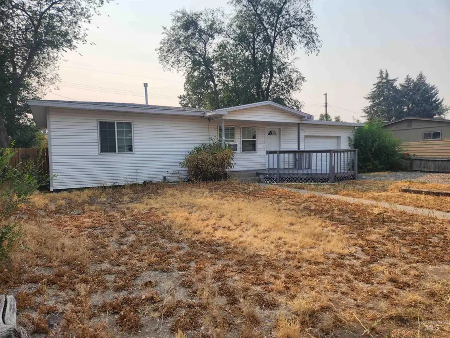 313 Baker Drive, Mountain Home, ID 83647 - #2