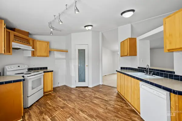 11250 W Azure Ln, Boise, ID 83713