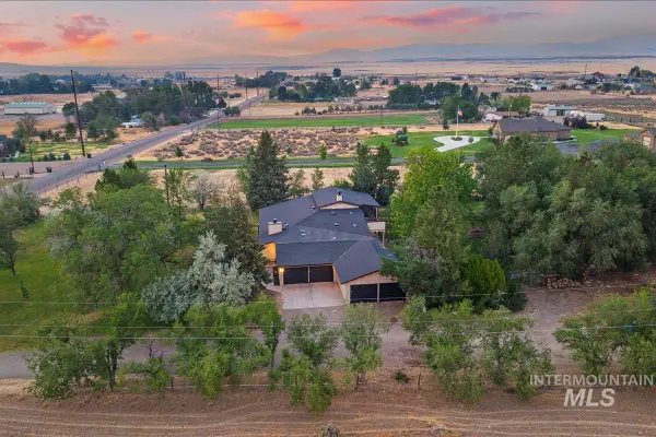4160 NE Rancho Way, Mountain Home, ID 83647