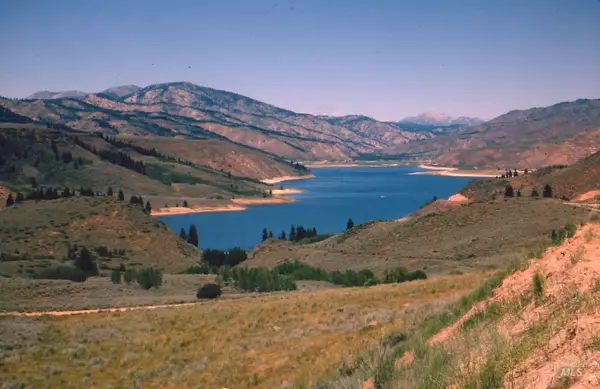 12 TBD Wilderness Ln, Featherville, ID 83647