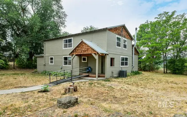 595 Cemetery Rd, Cambridge, ID 83610