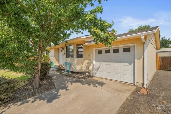 1805 Birch Dr, Lewiston, ID 83501
