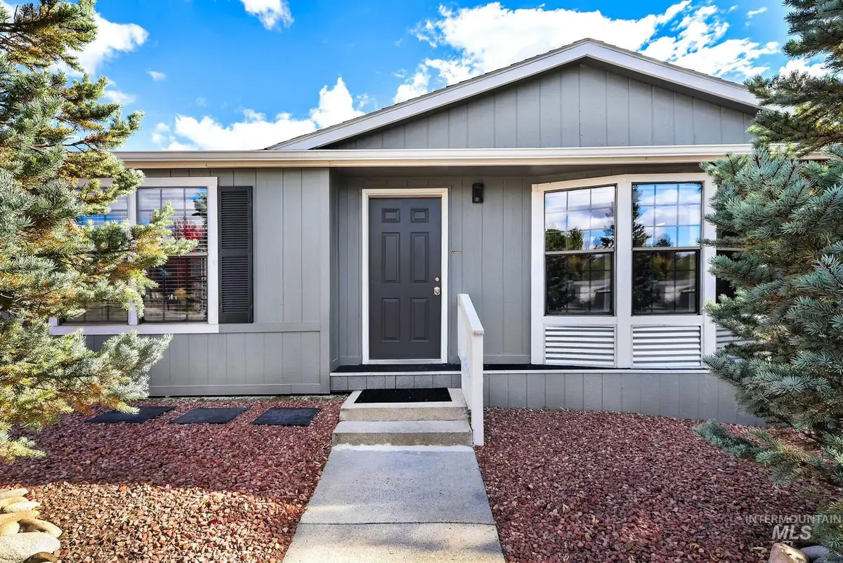 5730 E Woodcross Dr, Boise, ID 83716 - #1