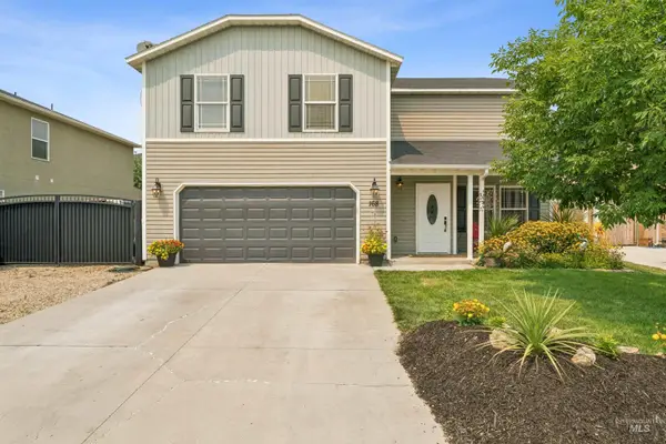 168 E Willow Creek Dr, Middleton, ID 83644
