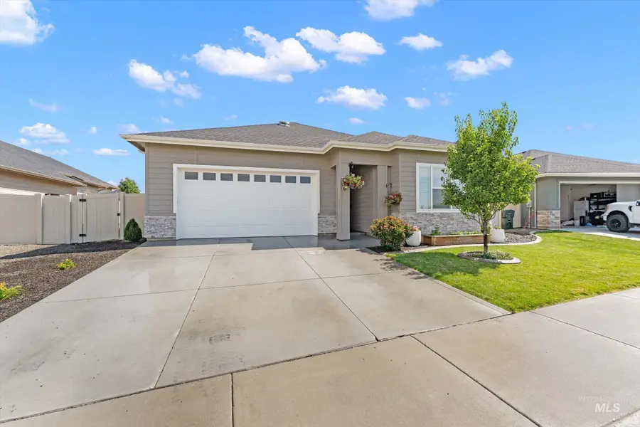 770 E Bouquet Ct, Kuna, ID 83634 - #2