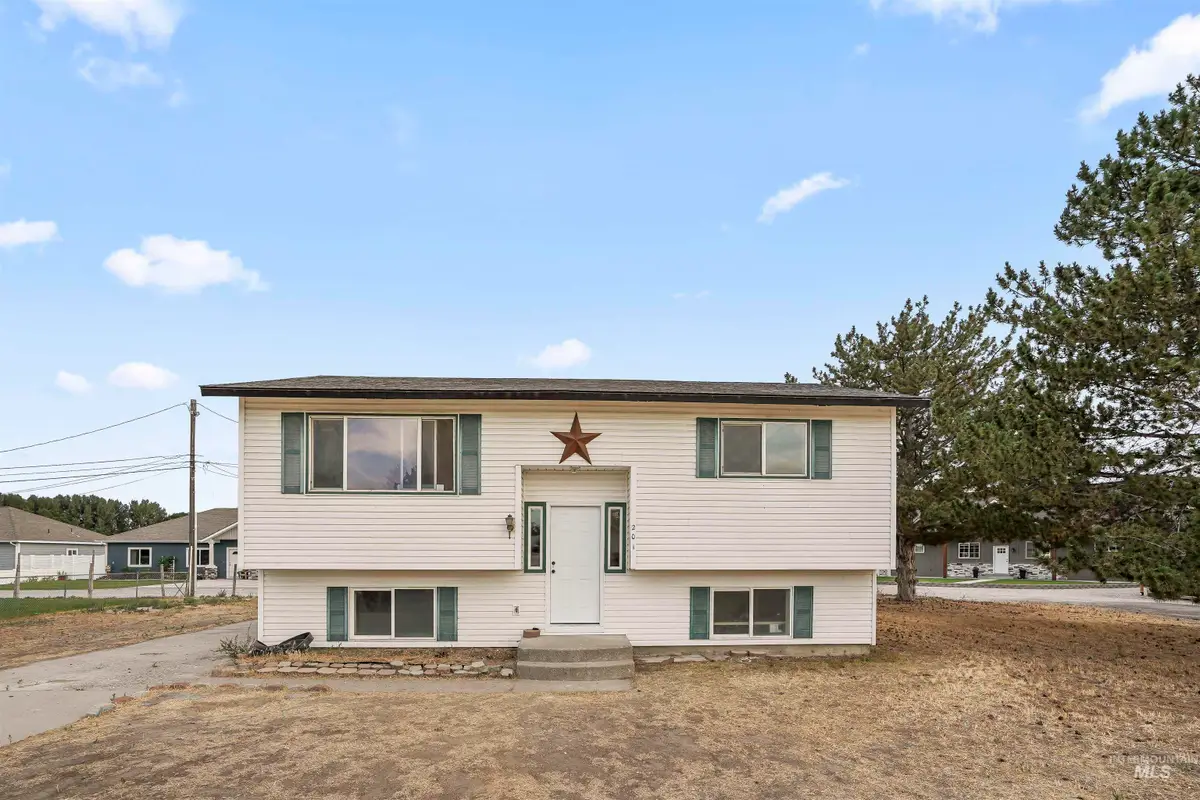 201 E 15th, Rupert, ID 83350 - #1