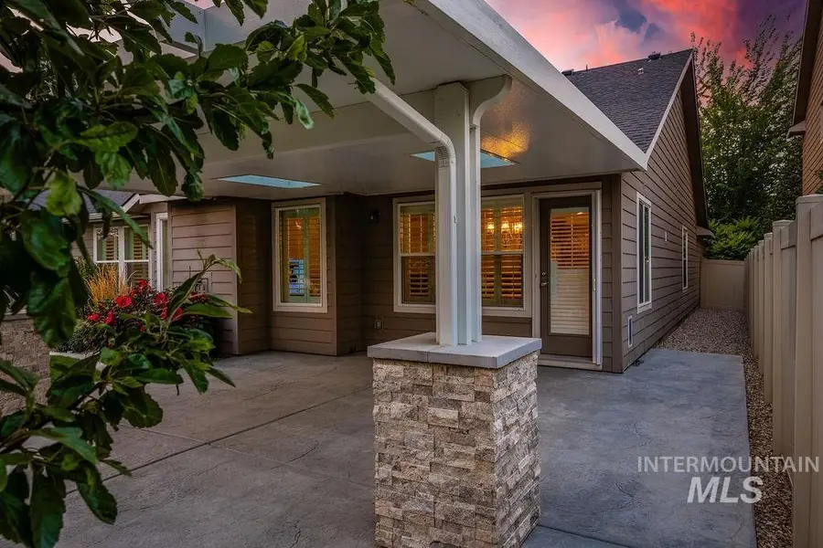 645 E Ionia Dr, Meridian, ID 83642 - #3