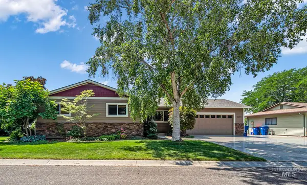2201 E Dicky Circle, Eagle, ID 83616