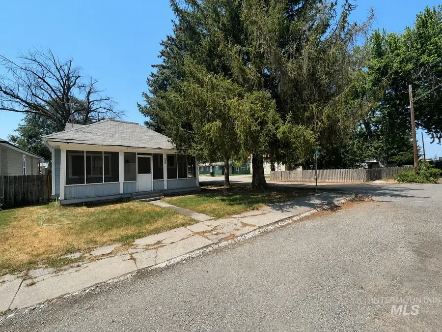 423 N Cherry, Shoshone, ID 83352 - #2
