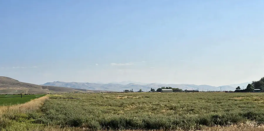 20075 Shed Rd, Carey, ID 83313 - #2