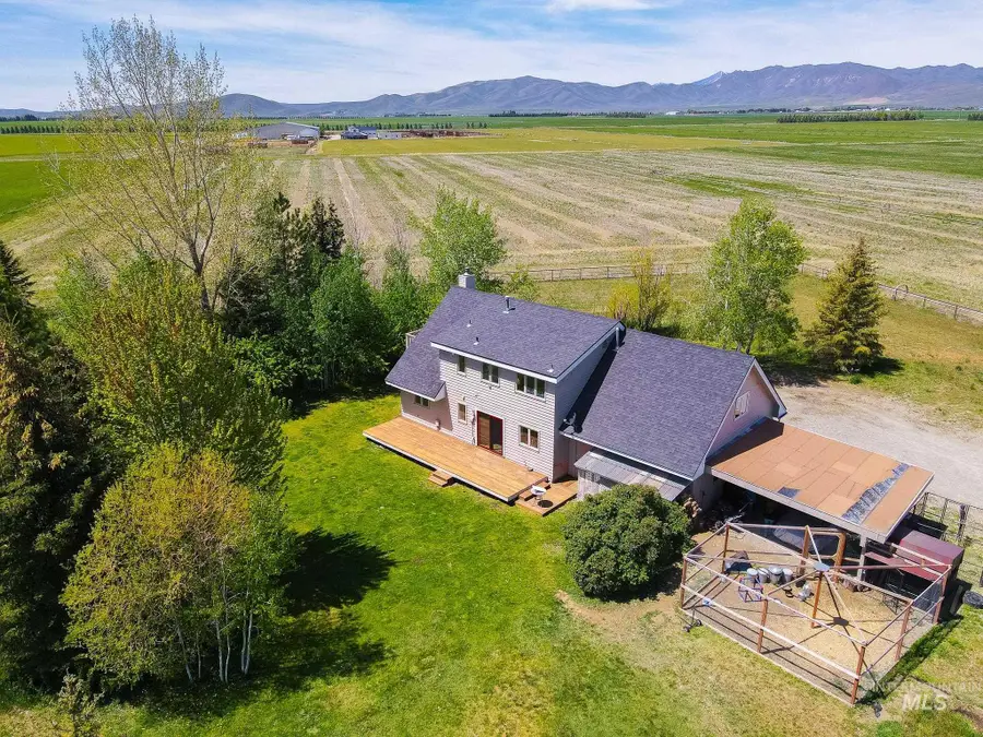 120 Prairie Sun Rd., Bellevue, ID 83313 - #2