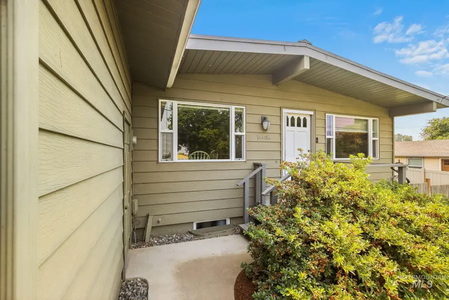 1734 Burrell Ave, Lewiston, ID 83501 - #2