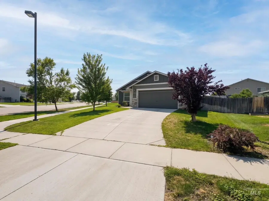 543 Forty Niner Ct, Middleton, ID 83644 - #2