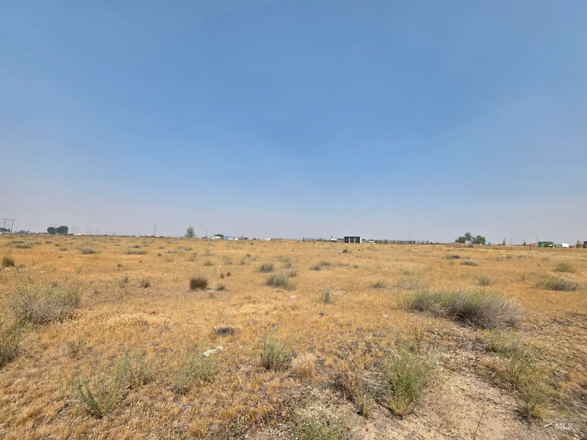 10190 W Seabreeze Ave, Mountain Home, ID 83647 - #1