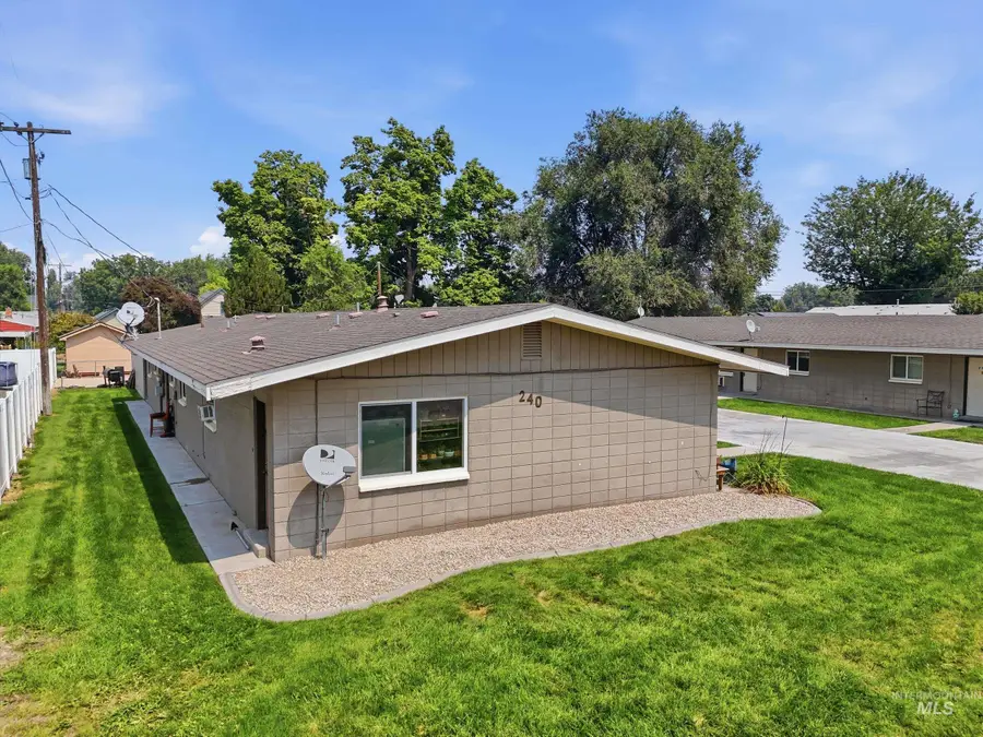 240 High St, Nampa, ID 83651 - #2