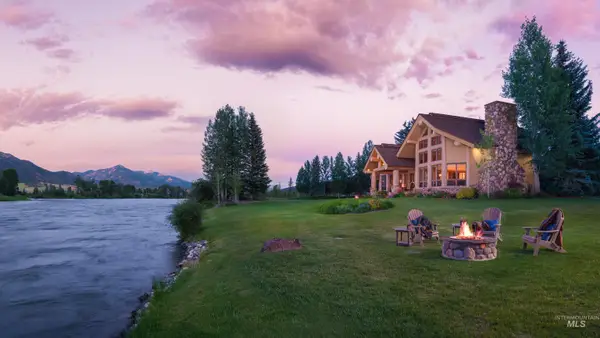 567 & 605 Snake River Rd, Swan Valley, ID 83449